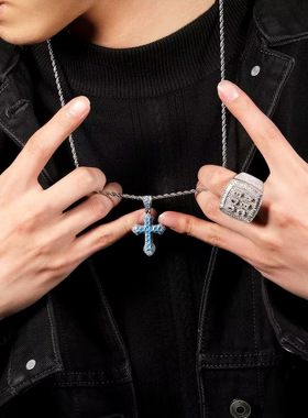 欧美高级感闪钻十字架钛钢项链