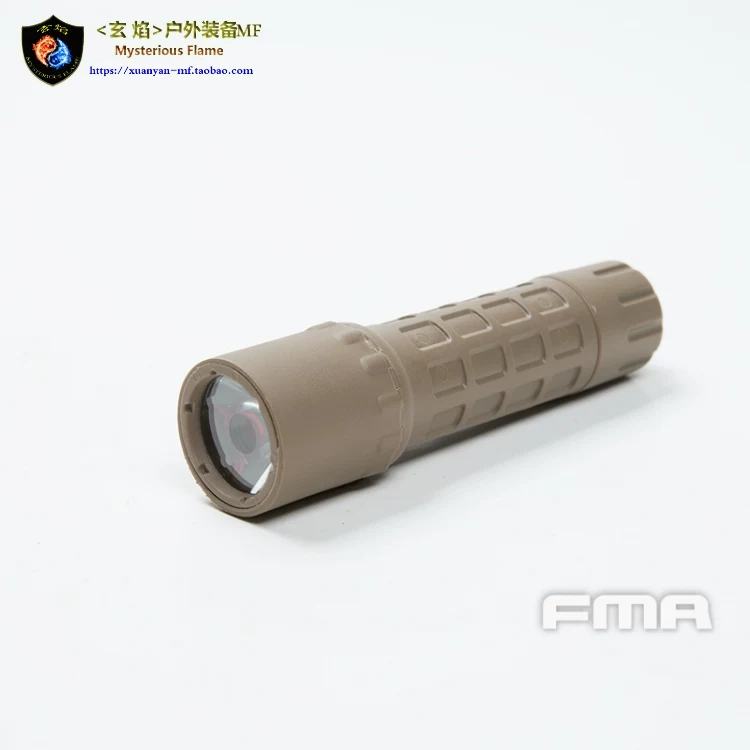 FMA F2 CREE 4Q户外战术信号灯强光手电筒照明灯