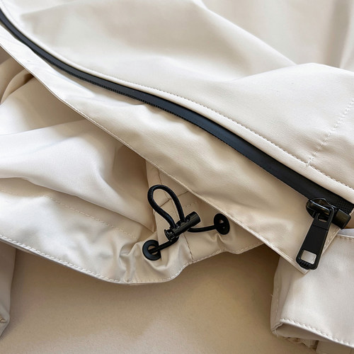 小C家 白色连帽冲锋衣女款2026新款春通勤简约宽松小个子夹克外套 - 图3