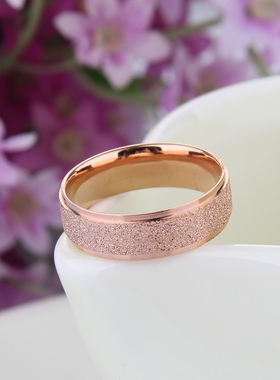 玫瑰金磨砂韩版关节钛钢情侣对戒