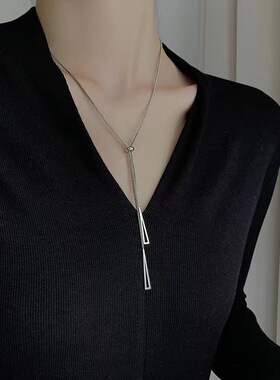 简约长款三角形毛衣链女轻奢潮ins小众设计高级感秋冬配饰卫衣链