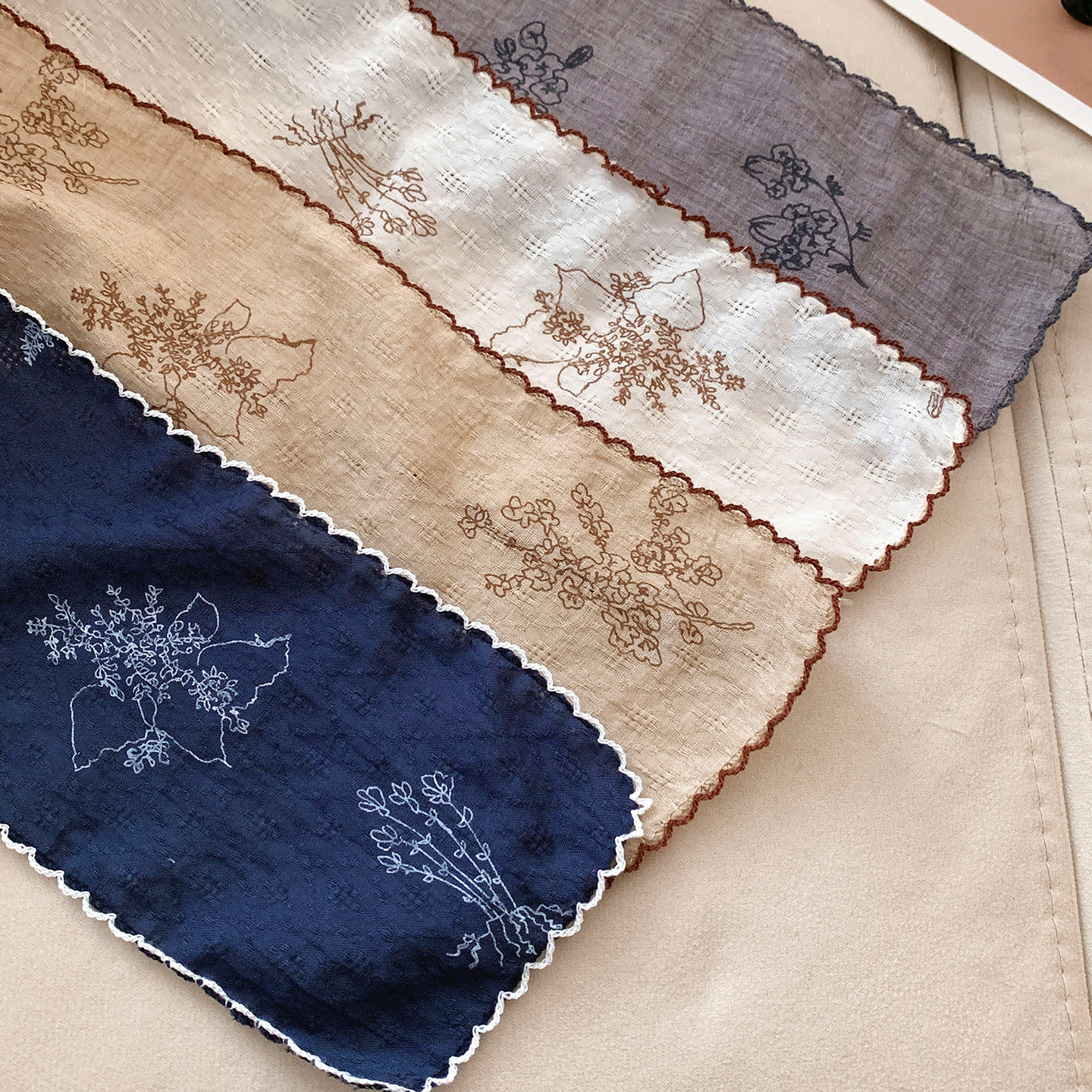 花朵长条薄款丝巾女款复古气质轻奢高级感系脖飘带颈饰绑包配饰,淘宝优惠券,粉丝福利购,淘宝优惠卷