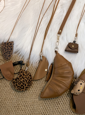 豹纹磁吸眼镜夹项链女皮质眼镜盒