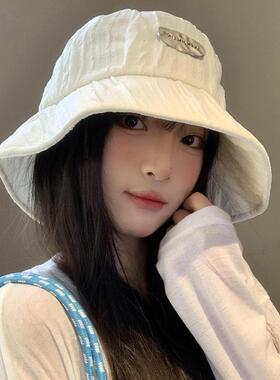 白色褶皱渔夫帽女春夏季薄款透气
