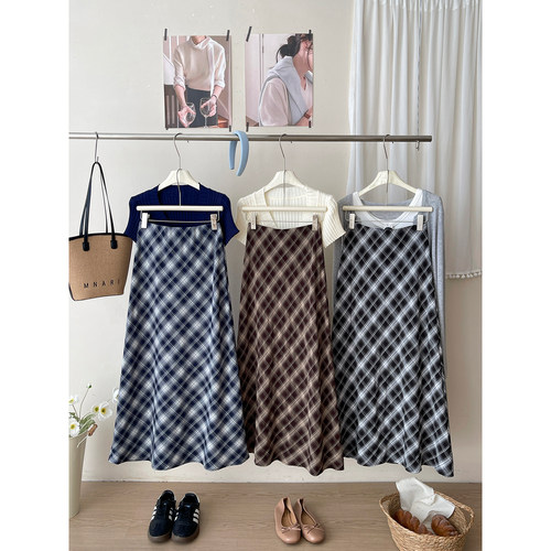 日韩系复古格纹鱼尾半身裙女春夏法式度假风洋气质包臀a字长裙子 - 图0