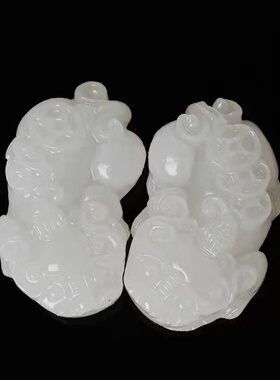 厂家直销 阿富汗白玉扇子凤凰戏牡丹 花蝶diy手链挂件配饰吊坠