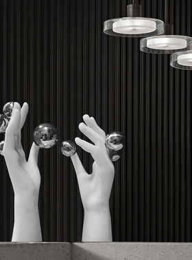 轻奢样板间艺术双手装饰品摆件