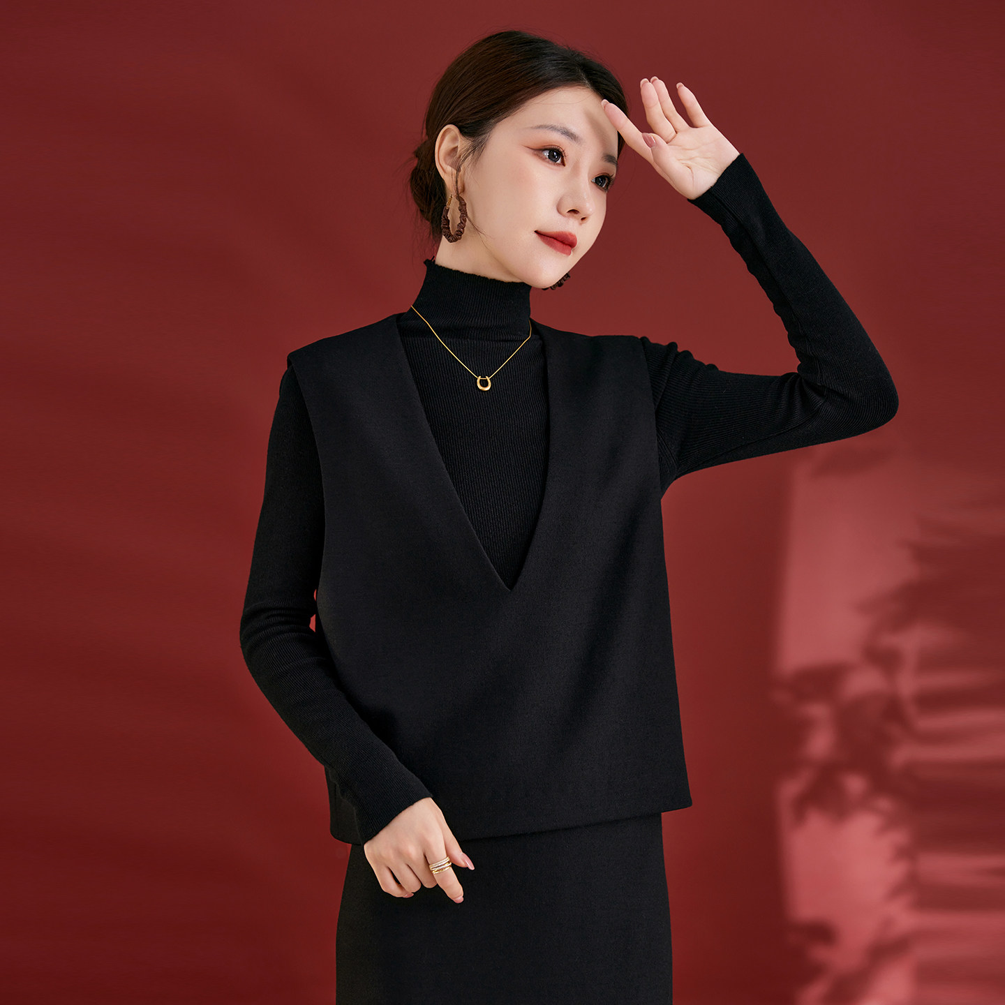 水墨佳人2025秋新款高端羊毛高级简约V领黑色西装马甲坎肩气质女,淘宝优惠券,粉丝福利购,淘宝优惠卷