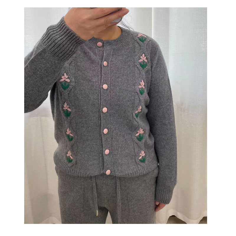 山羊绒女开衫重工刺绣麻花编织肌理单排扣宽松保暖温柔风羊绒外套,淘宝优惠券,粉丝福利购,淘宝优惠卷