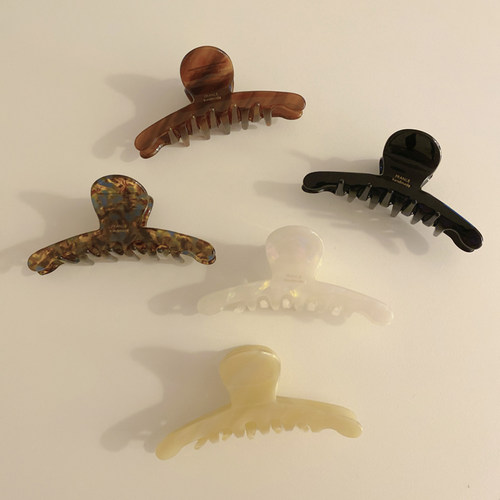 冬季韩系高级感醋酸抓夹中号后脑勺鲨鱼夹发夹2023新款高端简约 - 图3