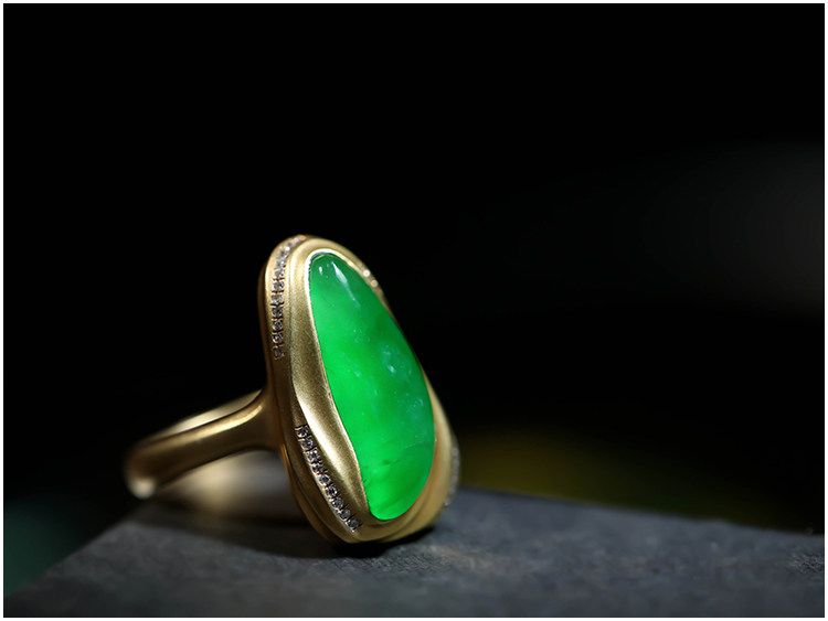Yangzi Jewelry Natural Jade Design Full Green Ring