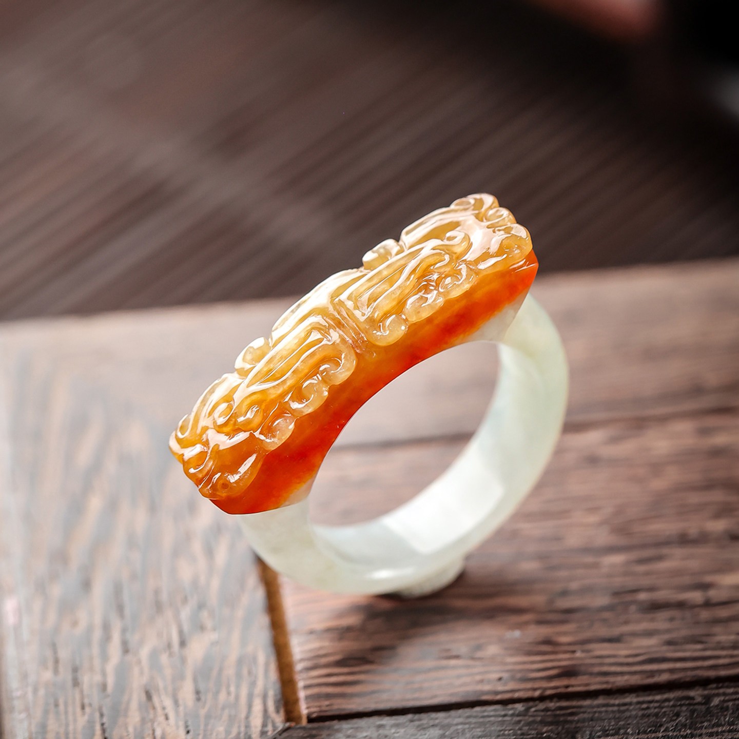 Yangzi Jewelry Chiyun Laokeng red jade pretty color cleverly carved antique pattern jade ring
