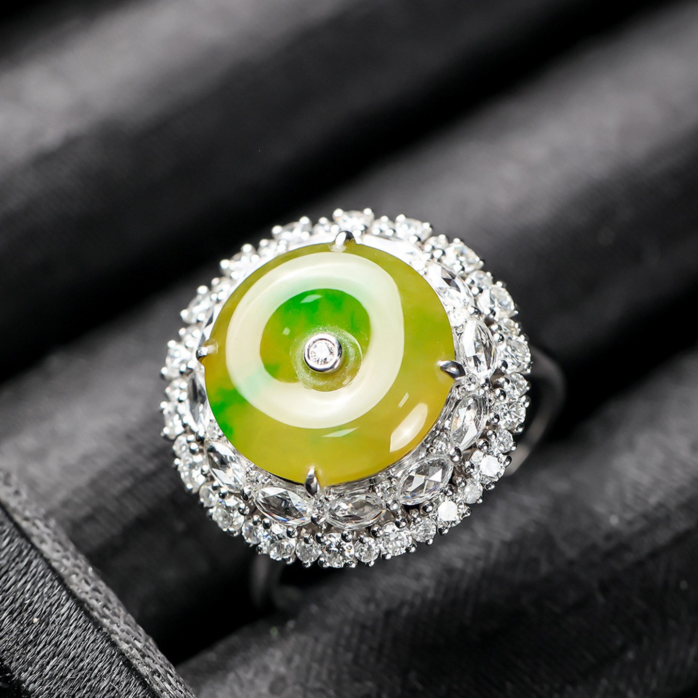 Yangzi Jewelry Perfect Ring Laokeng ice yellow and green three-color design jadeite ring 8.30