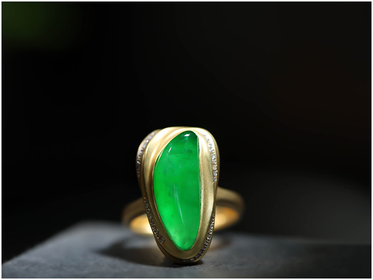 Yangzi Jewelry Natural Jade Design Full Green Ring