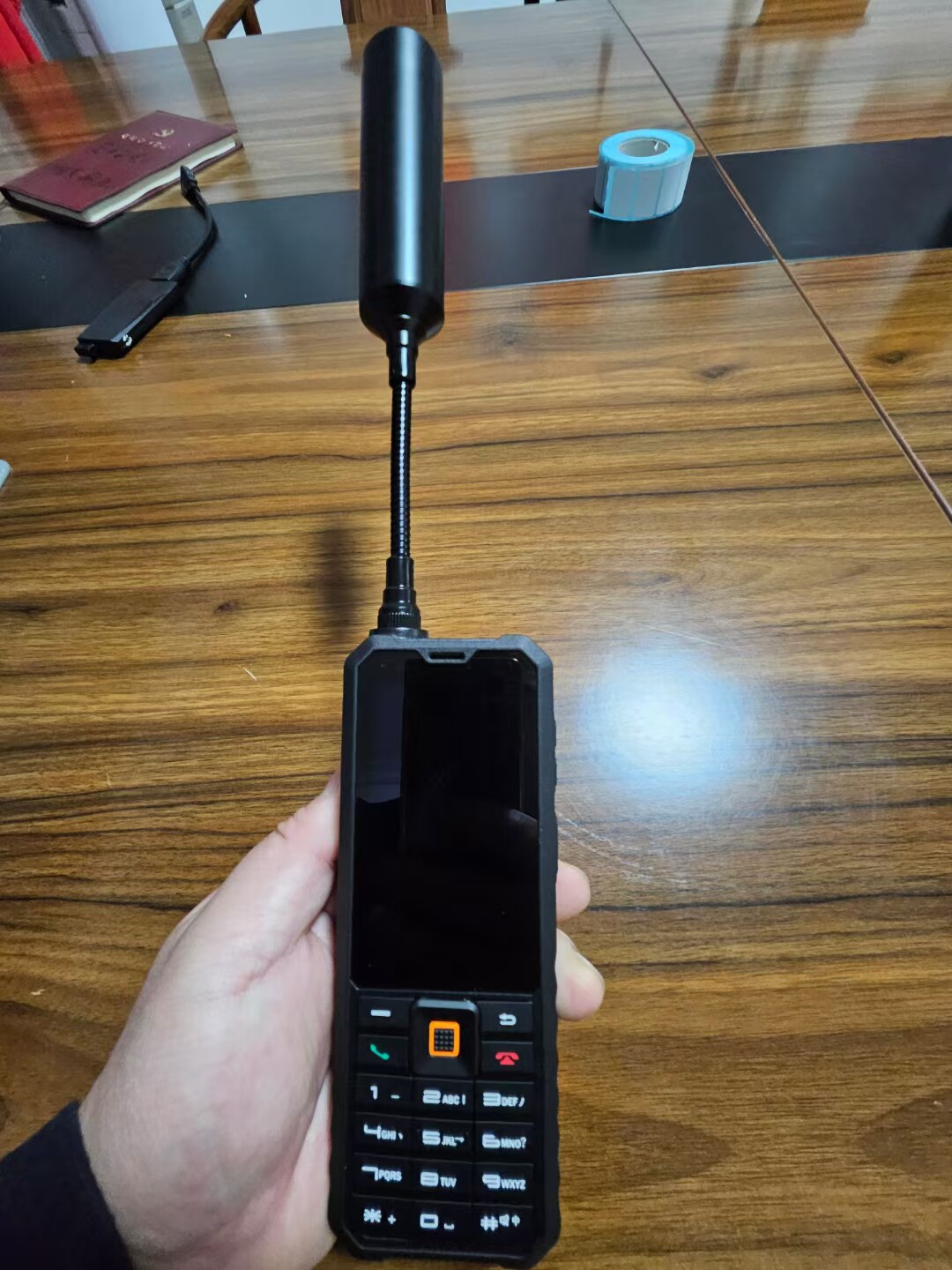 天通卫星电话乐众LeSat F2智能手持终端北斗GPS手机三防应急通讯