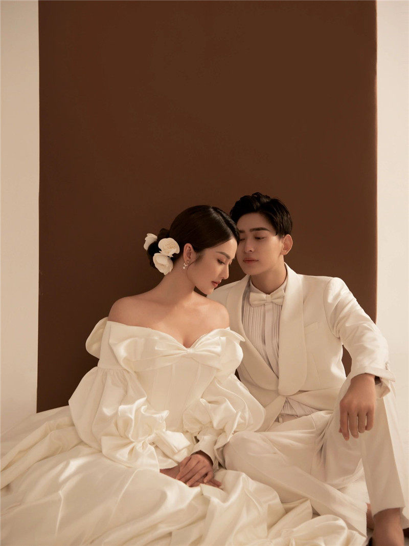 展会新款影楼高定情侣韩版公主婚纱 耳夲婚纱