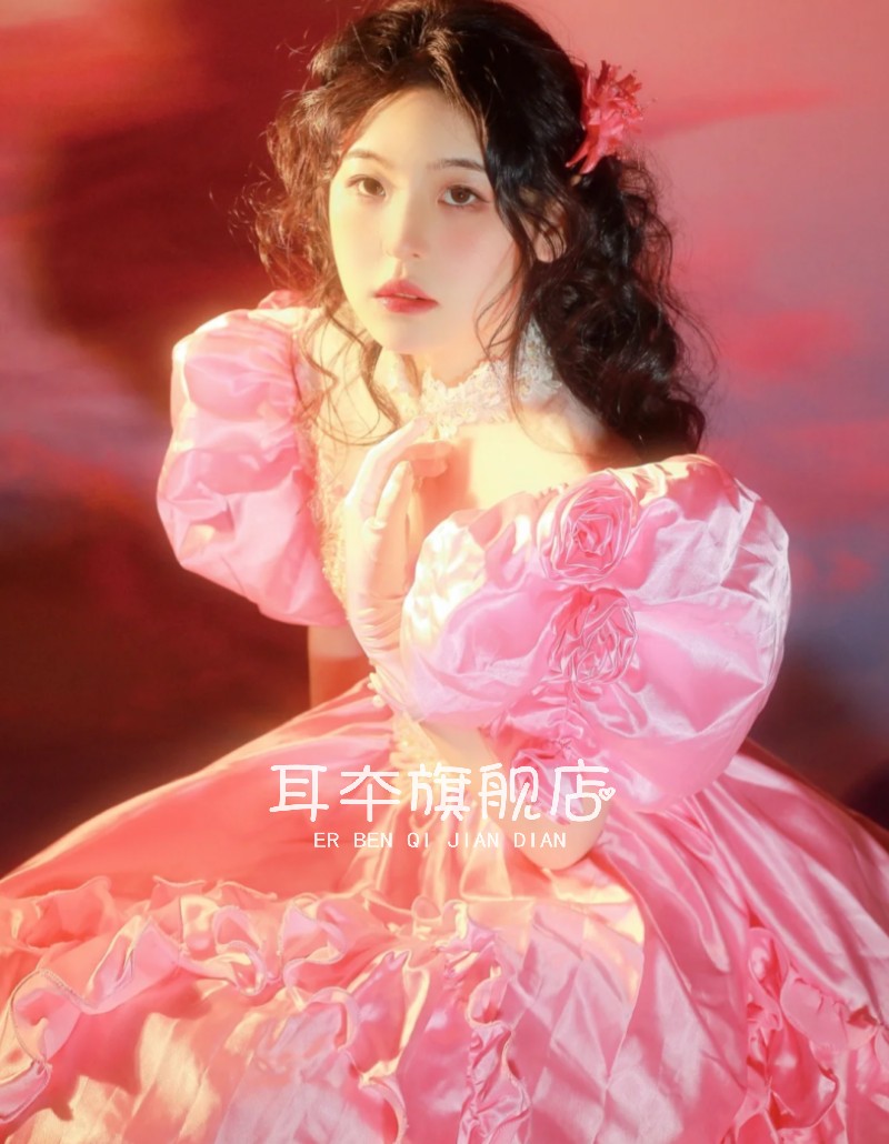 影楼主题写真服装80年代港风复古 耳夲婚纱