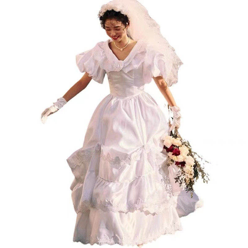 2023年新款法式复古港风影楼婚纱 耳夲婚纱