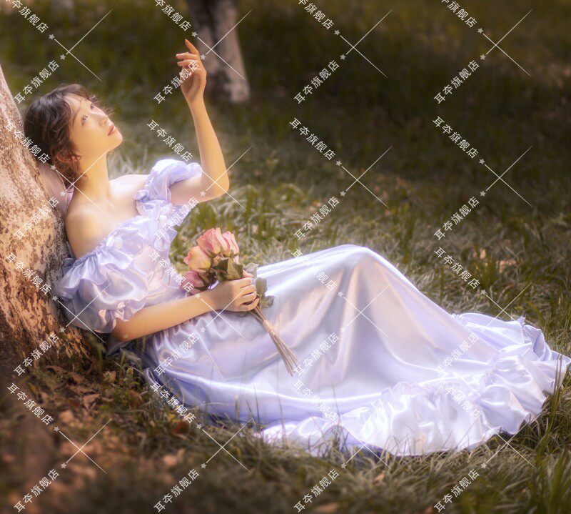 影楼80港风复古宫廷写真服装婚纱 耳夲婚纱