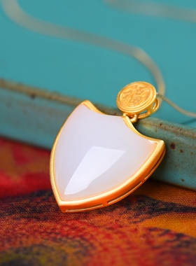 S925银镀18K金镶和田白玉盾牌珐琅宫廷复古吊坠汉服配饰玉坠项链