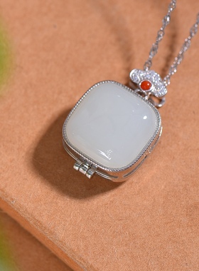 S925银镀18K金镶和田白玉方形珐琅宫廷复古吊坠汉服配饰玉坠项链