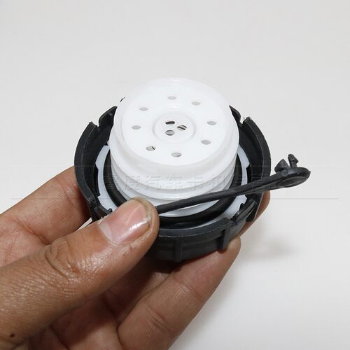 适用于雪佛兰乐驰油箱盖1.01.2五菱荣光6407油箱盖荣光S宏光S油箱 - 图1