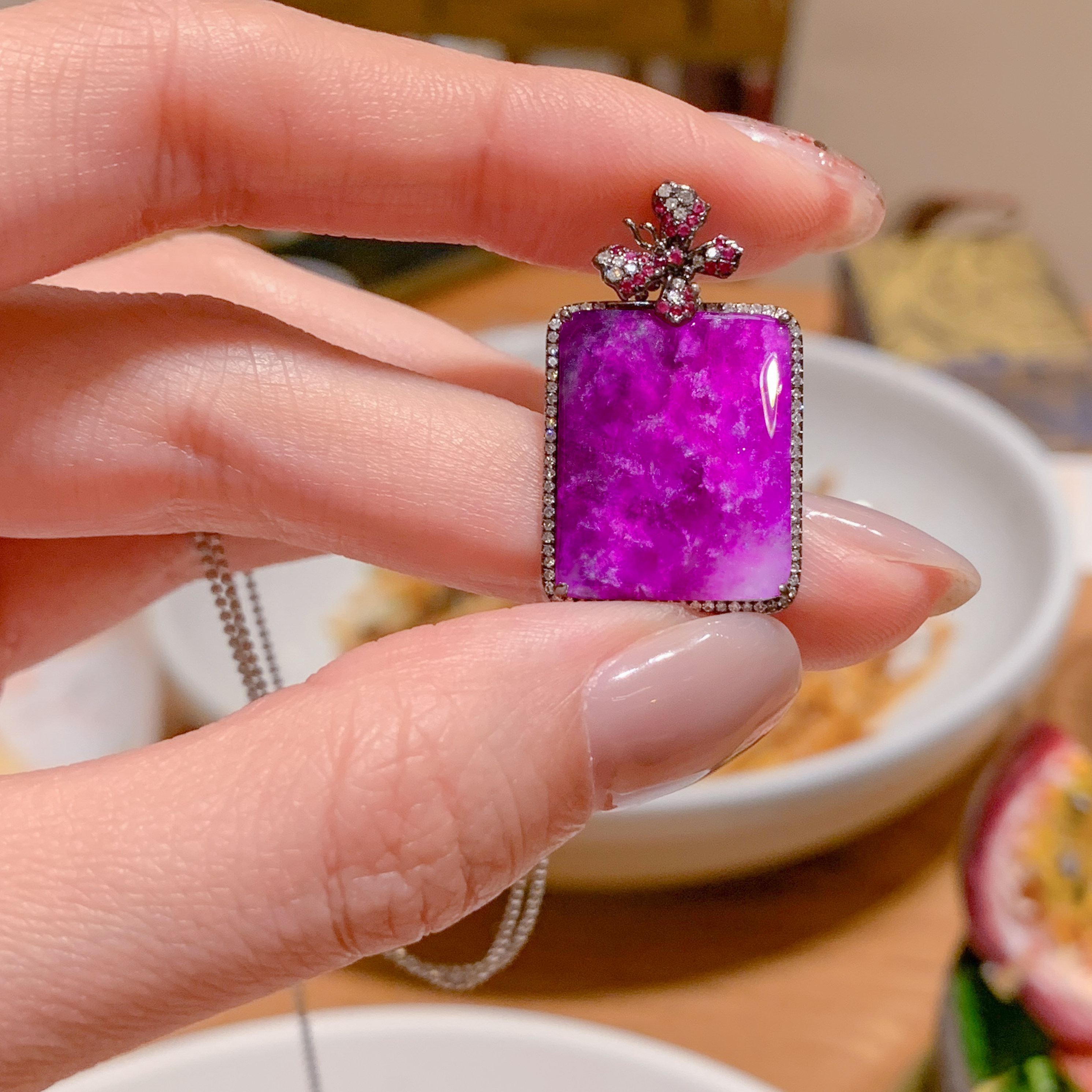 舒俱来吊坠 桃红樱花 18k金 南非老矿料 玉化料,淘宝优惠券,粉丝福利购,淘宝优惠卷