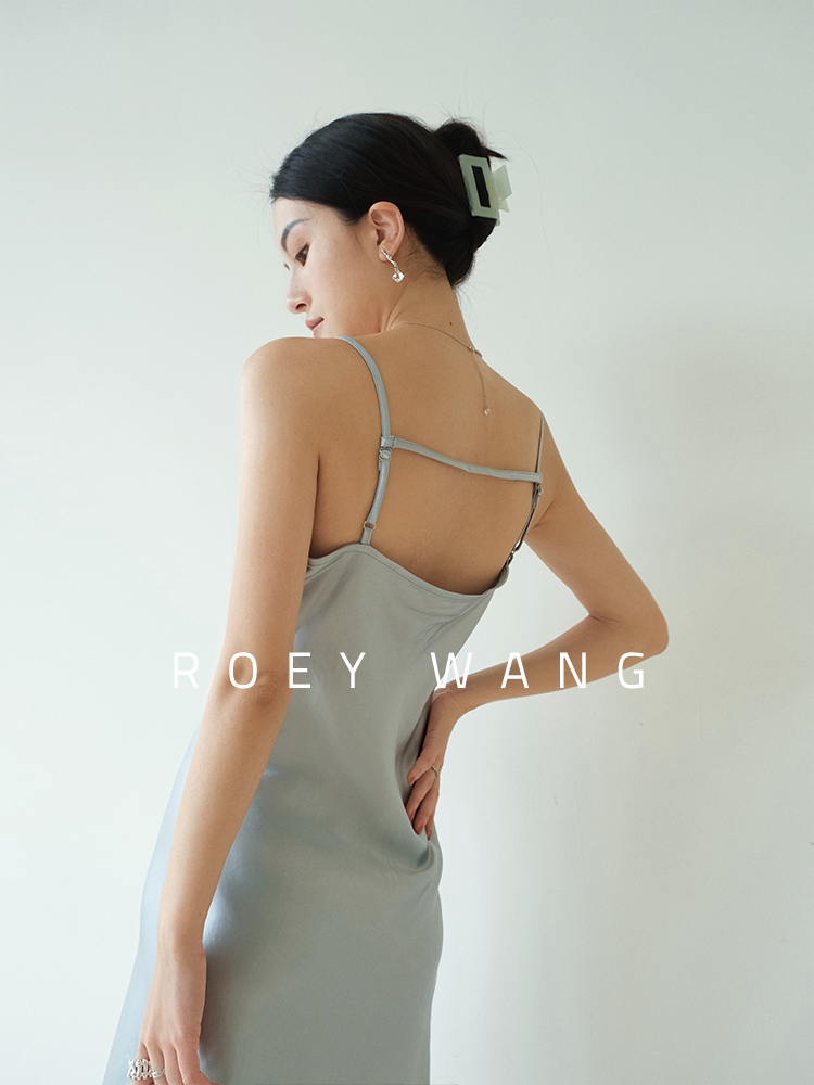 ROEY WANG jin口醋酸缎面后背设计感吊带中长款连衣裙 - 图0