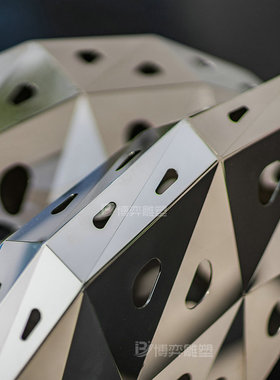 不锈钢镜面月亮雕塑创意金属镂空发光圆环水雾门园林景观落地摆件