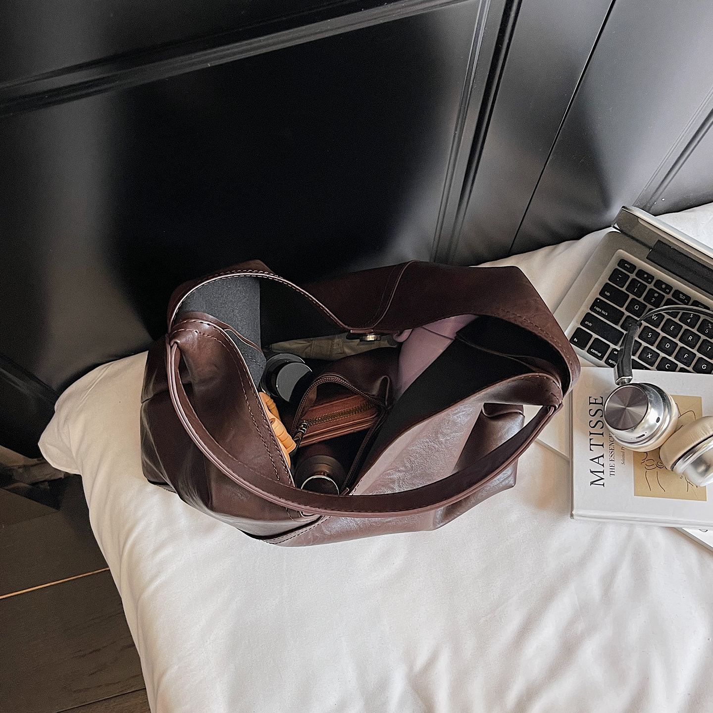 复古大容量腋下包包女式2025新款时尚百搭单肩包秋冬高级感托特包,淘宝优惠券,粉丝福利购,淘宝优惠卷