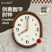 Mandelda free of punching clock hanging clock living room minimalist atmosphere 2023 new creative light lavish clock hanging wall