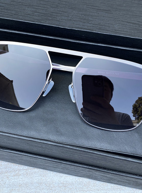 马登轻薄舒适无螺丝防紫外线墨镜