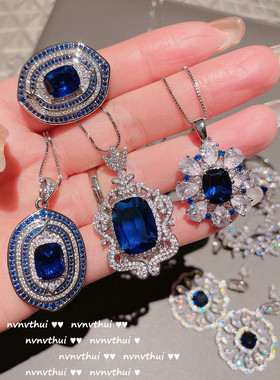 深海蓝石花朵项链 设计师镀18K金藏蓝锆石多层几何围镶花朵耳环