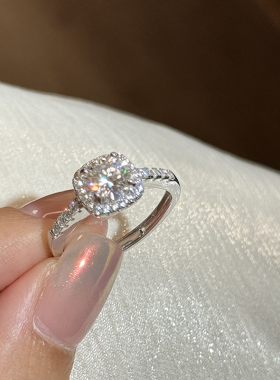 方糖家纯银方形D色莫桑钻戒指