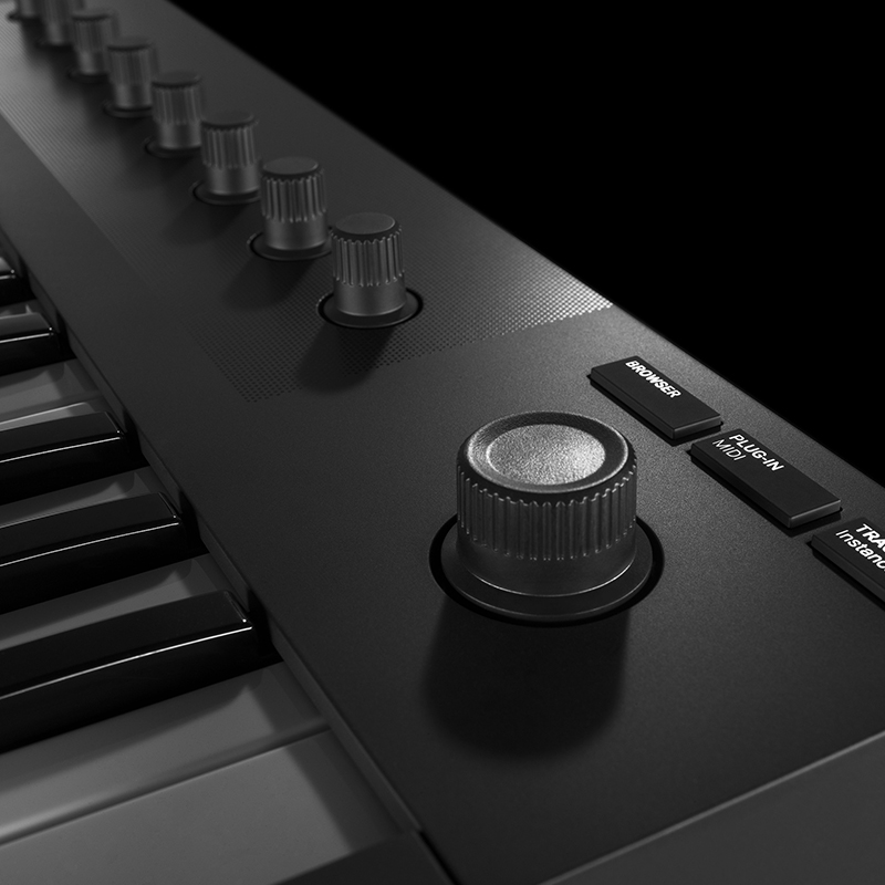 Native Instruments  KOMPLETE KONTROL  M32 电音MIDI键盘控制 - 图1