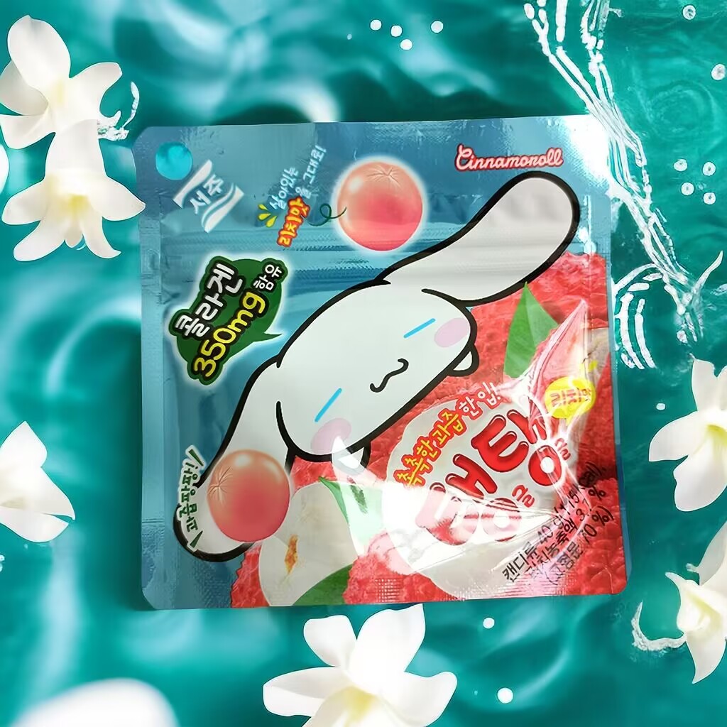 韩国进口西洲三丽鸥3种果味混合果汁软糖带贴纸可爱QQ糖果盲袋50g - 图1