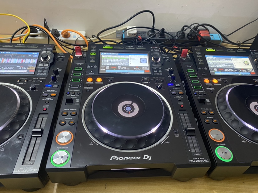 pioneer 先锋CDJ2000NXS2打碟机一对  2000三代打碟机 酒吧DJ设备 - 图2