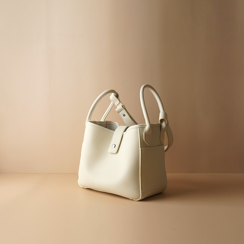 怪兽君2025新款头层牛皮托特包通勤真皮菜篮子包简约高级感腋下包,淘宝优惠券,粉丝福利购,淘宝优惠卷