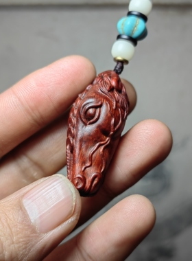 紫檀红木头精雕刻生肖马上有钱车钥匙扣小吊坠文盘玩手把挂件饰品