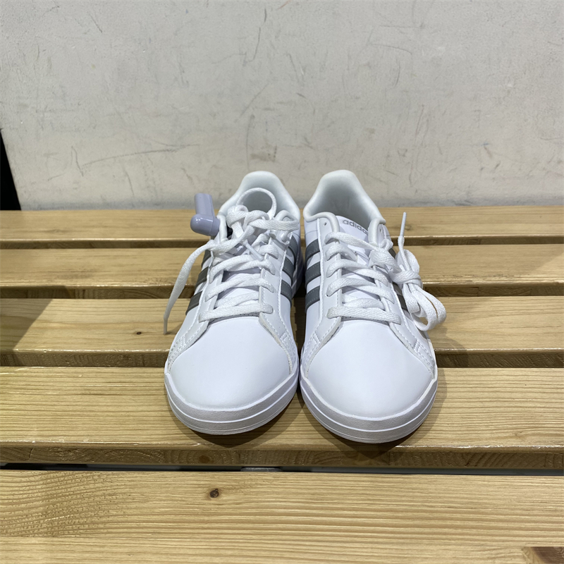 Adidas/阿迪达斯女子休闲COURTPOINT耐磨板鞋运动鞋小白鞋 FY8407 - 图1