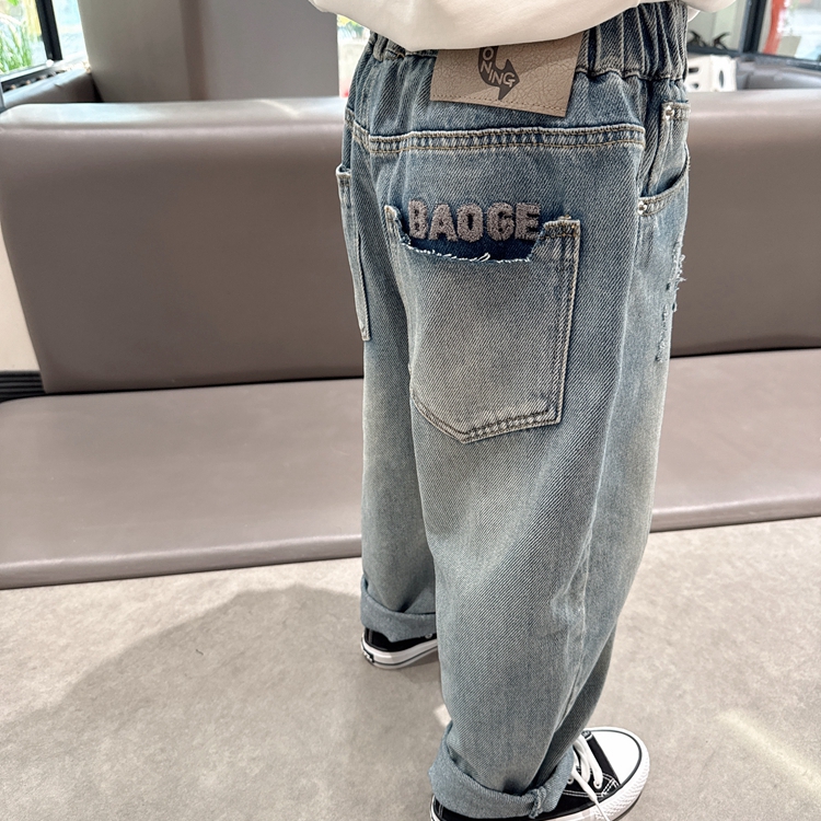 质感好~男童绣花柔软牛仔裤2025秋季新款儿童宽松老爹裤百搭裤子 - 图1