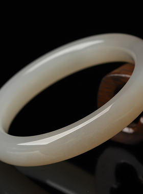 亲宝水晶冰藕粉和田玉手镯