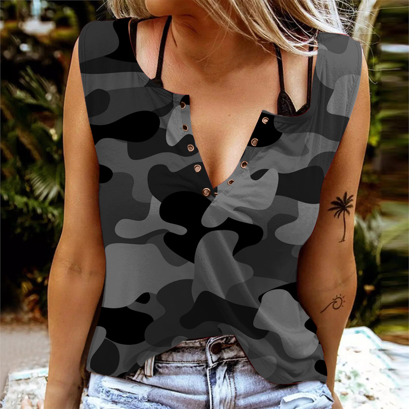 夏季性感小个子V领迷彩印花时尚休闲无袖T恤上衣Camouflage vest-图0