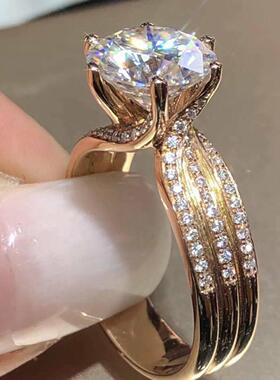 轻奢时尚潮流钻戒  高档AAA锆石订婚戒指女 经典六爪金色指环首饰