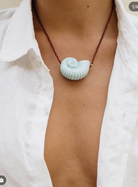 ins风红色串珠米珠项链女简约陶瓷海螺艺术感锁骨链沙滩海滩度假