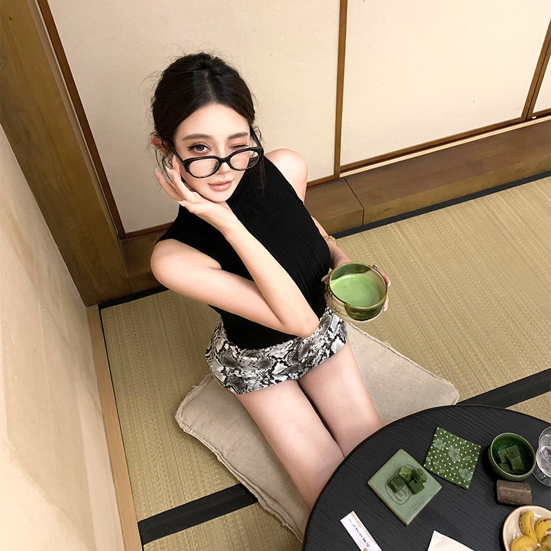 viola【冷毒美人】retr*fe3k+冷血钓系美人腿长2米版型pu超短裤,淘宝优惠券,粉丝福利购,淘宝优惠卷