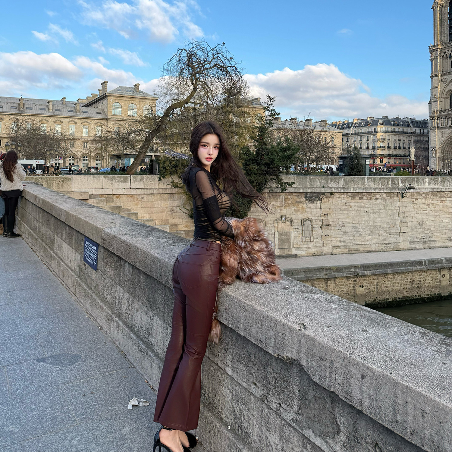 viola【克洛伊小姐】Ch*lo秀场神级皮裤显瘦磨毛九分裤微喇百搭,淘宝优惠券,粉丝福利购,淘宝优惠卷