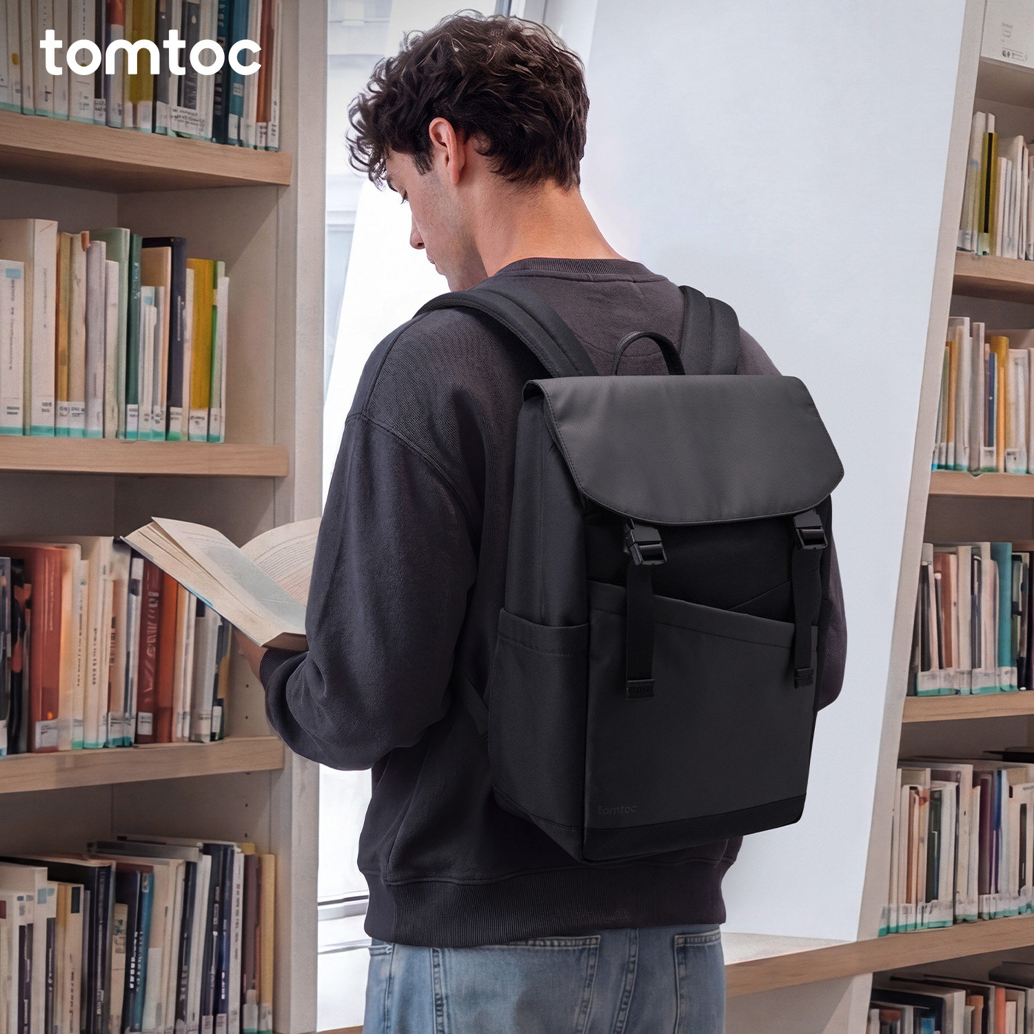 tomtoc双肩包男士电脑包女大学生书包轻便新款旅行通勤背包T64