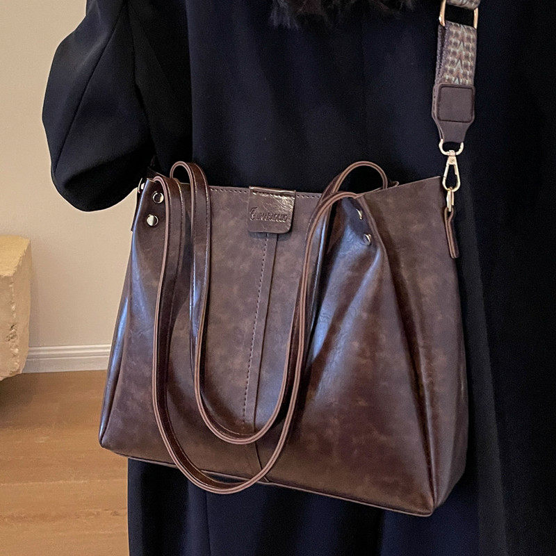  娜达丽亚箱包女士包袋