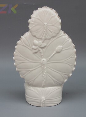 现代白色装饰摆件家居工艺礼品陶瓷12英寸坐莲千手观音白瓷佛像u2